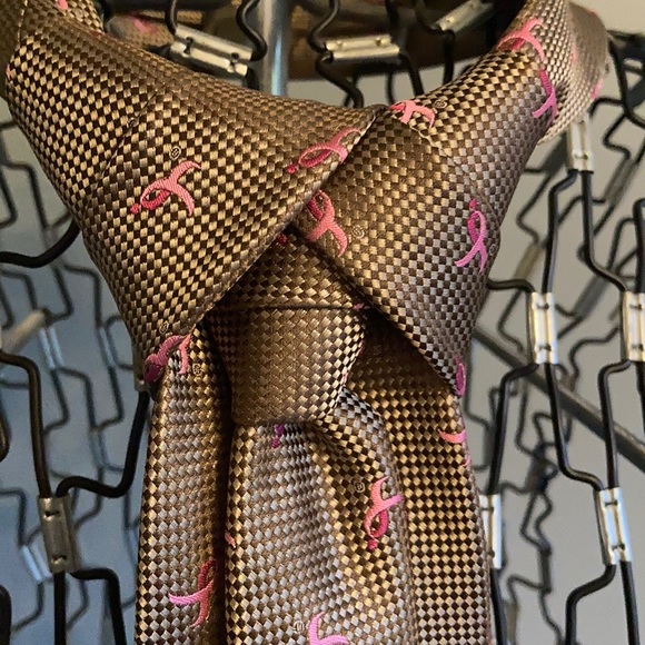 ⭐️ 3/$15: Breast Cancer Awareness Striaght Tie - Picture 2 of 6